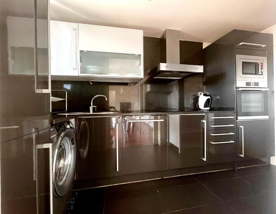 Smluxuryhouse Apartment Sant Adria de Besos Bagian luar foto